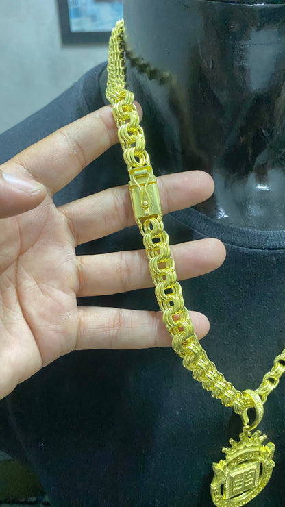 CORRENTE ELO FRISO TRIPLO 14MM + PINGENTE JESUS É O DONO DO LUGAR