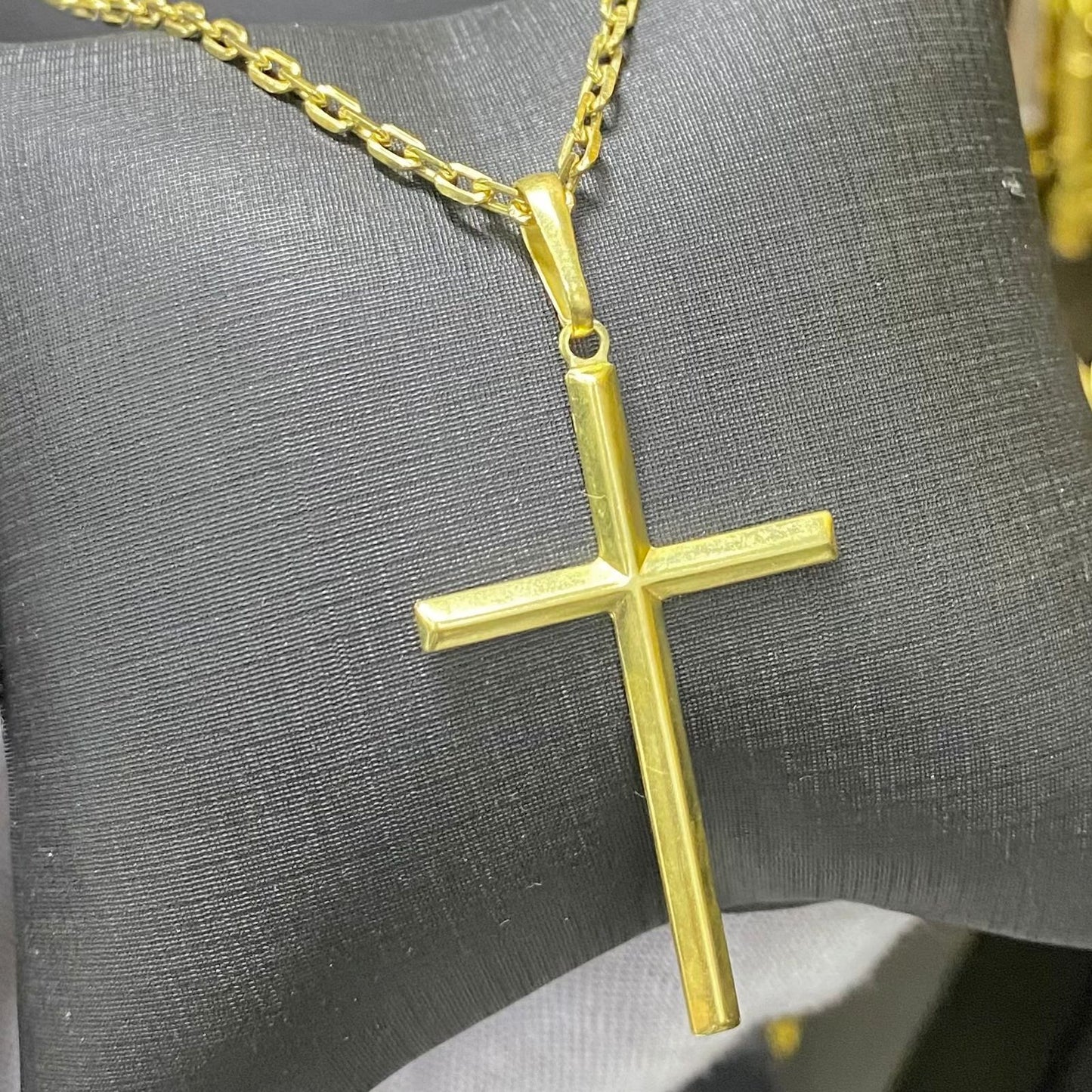 PINGENTE CRUCIFIXO 3D
