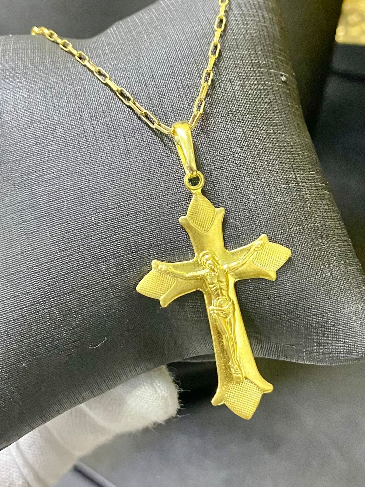 PINGENTE CRUZ PONTA JESUS CRUCIFICADO