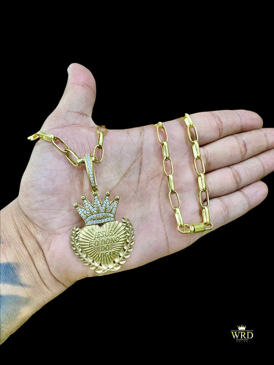 CORRENTE ELO TIJOLINHO 6MM BOLEADO COM PINGENTE CORAÇÃO JESUS E O DONO DO LUGAR CRAVEJADO - WRDJOIAS